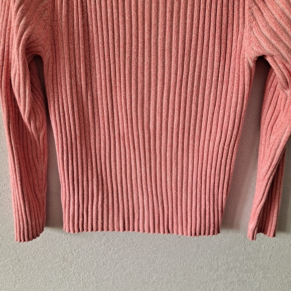 Liz Claiborne Pink Sweater - Picture 3 of 5